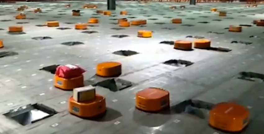 Cientos de robots en miniatura capaces de gestionar 200.000 pedidos al día.